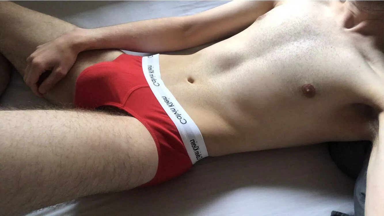 Come play with me