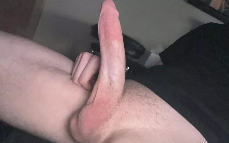 Come tangle with this thick dick