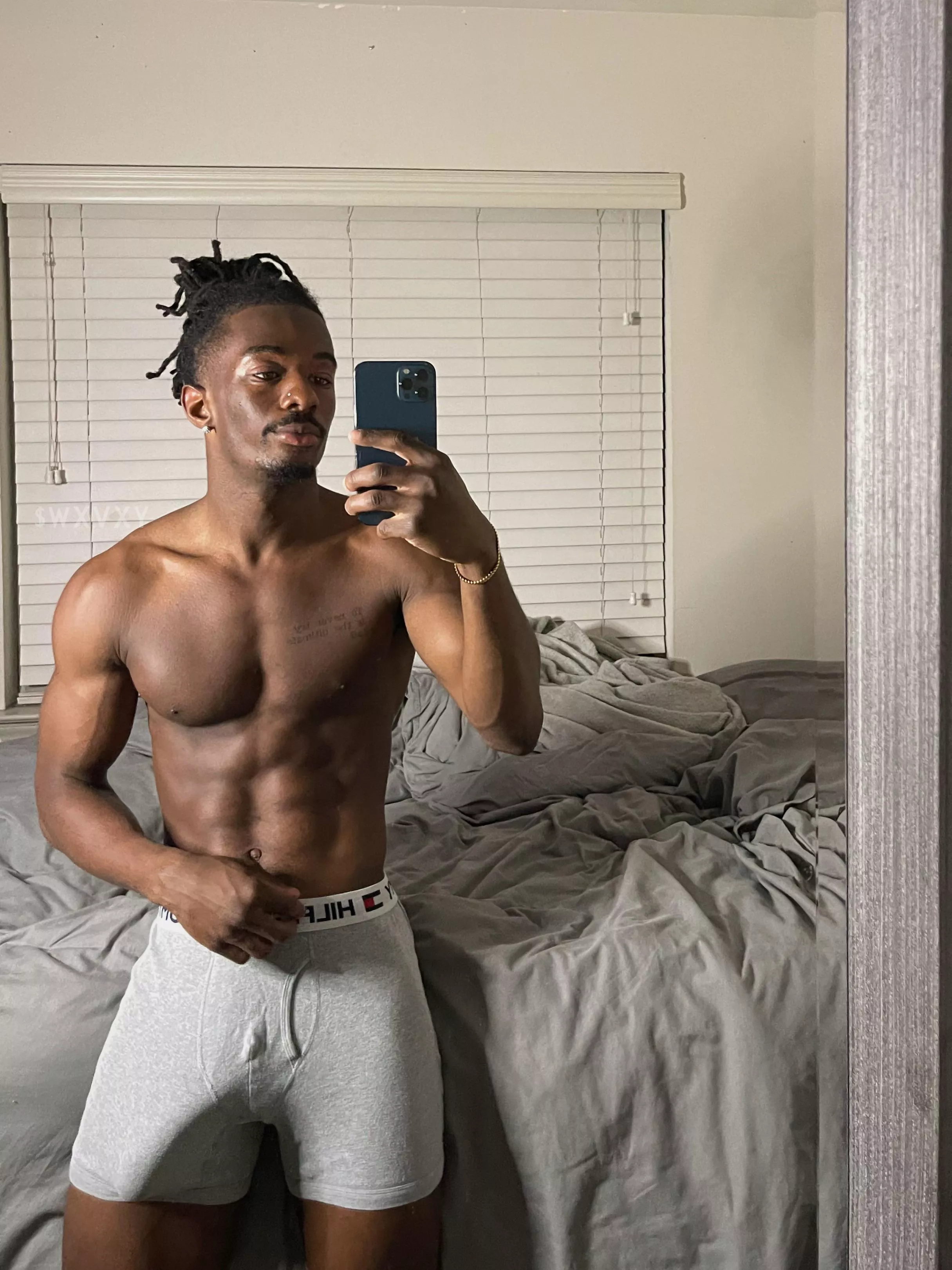 Come to bed