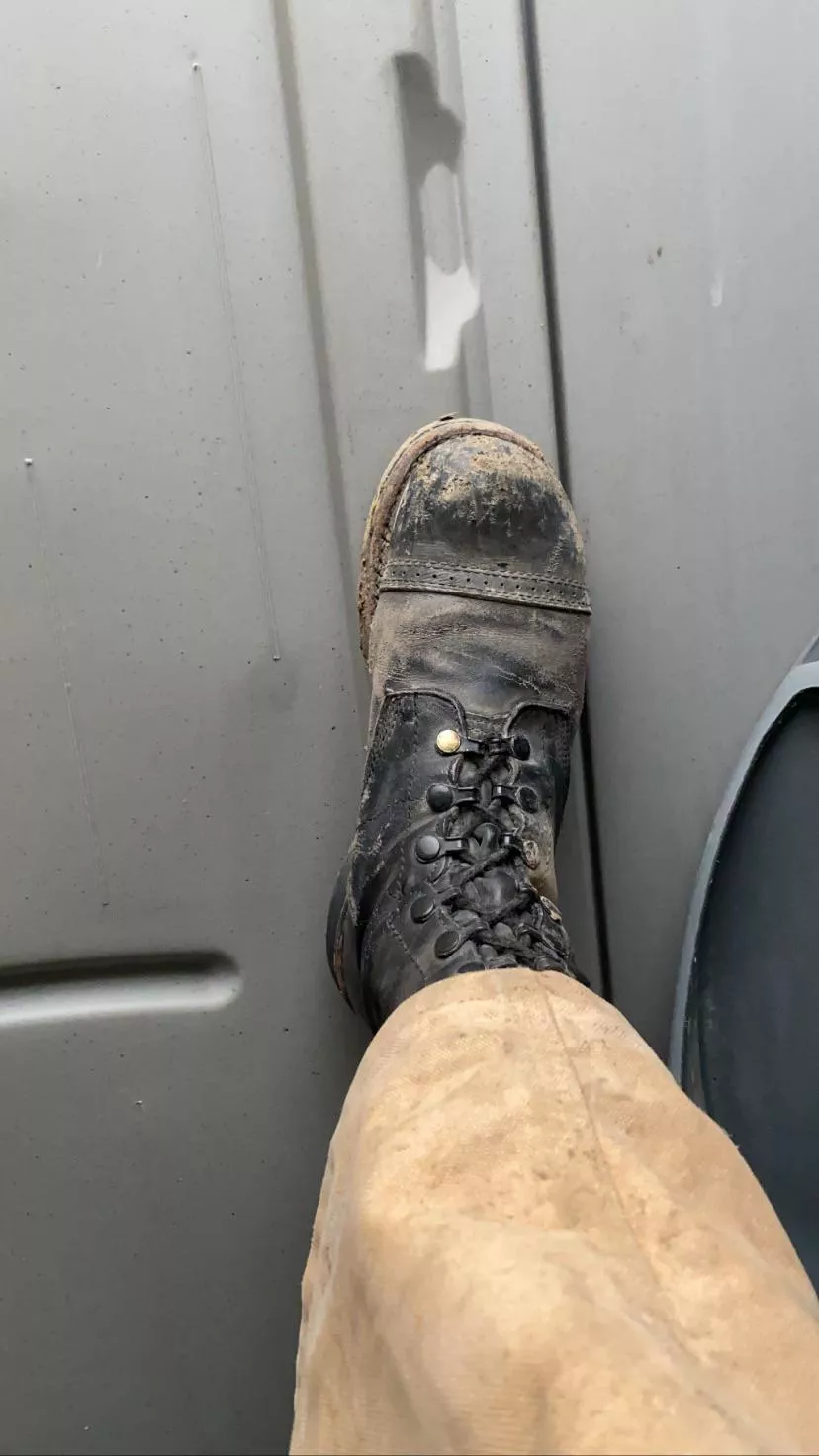 Corcoran field boots I thrifted for $25. (Used for work) pretty cool so far. Thinking of buying another pair to wear outside of work. Corcoran field boots I thrifted for $25. (Used for work) pretty cool so far. Thinking of buying another pair to wear outside of work.