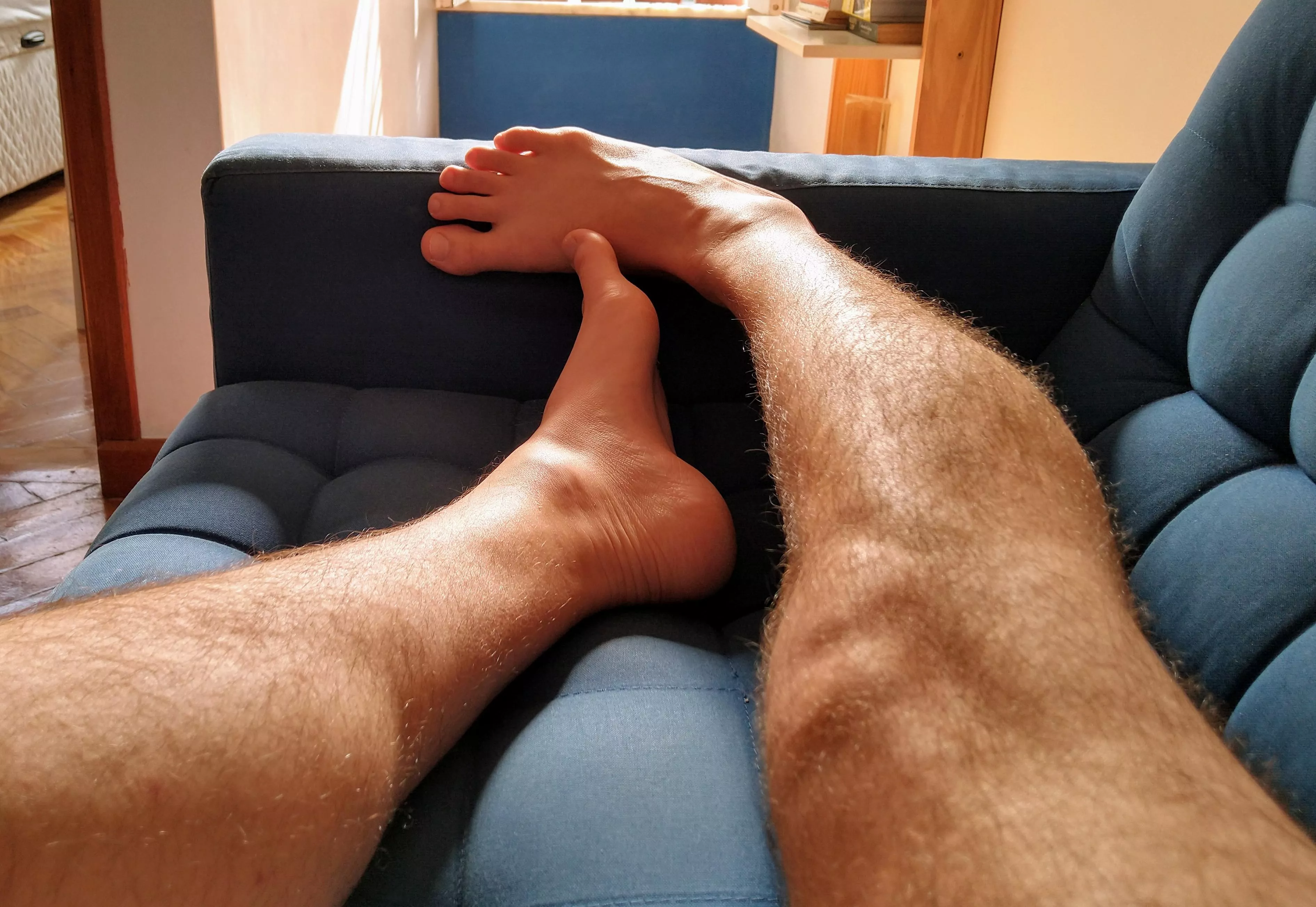 ��Couch surfing