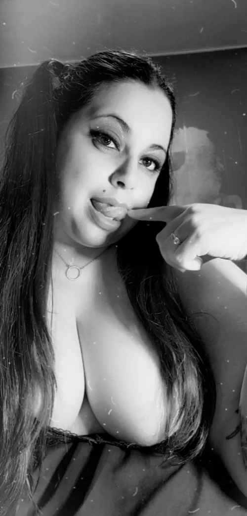 Craving a lollipop 🍭