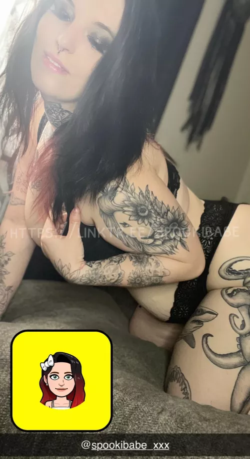 Cum check out my page! Link below! 💋