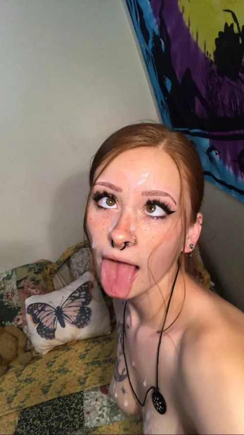 Cum looks so good on me🥺