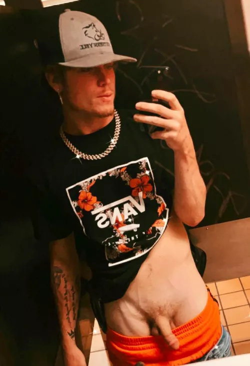 Cum make me hard in the bar bathroom