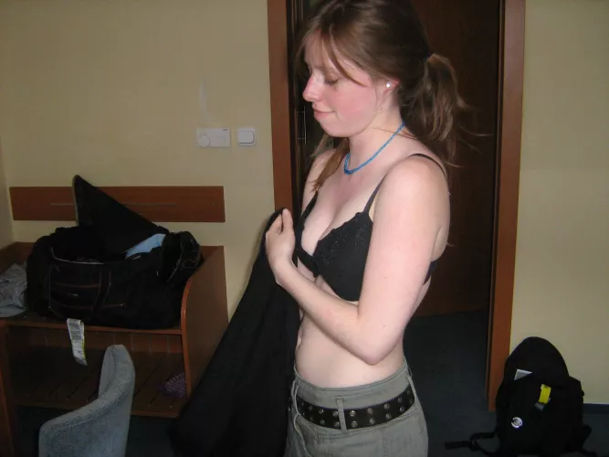 cum on sneak nudes of my gf. Bonus if you want to post your cumtribute. Must have second screen. No collectors like the last 9 that responded! Dm open