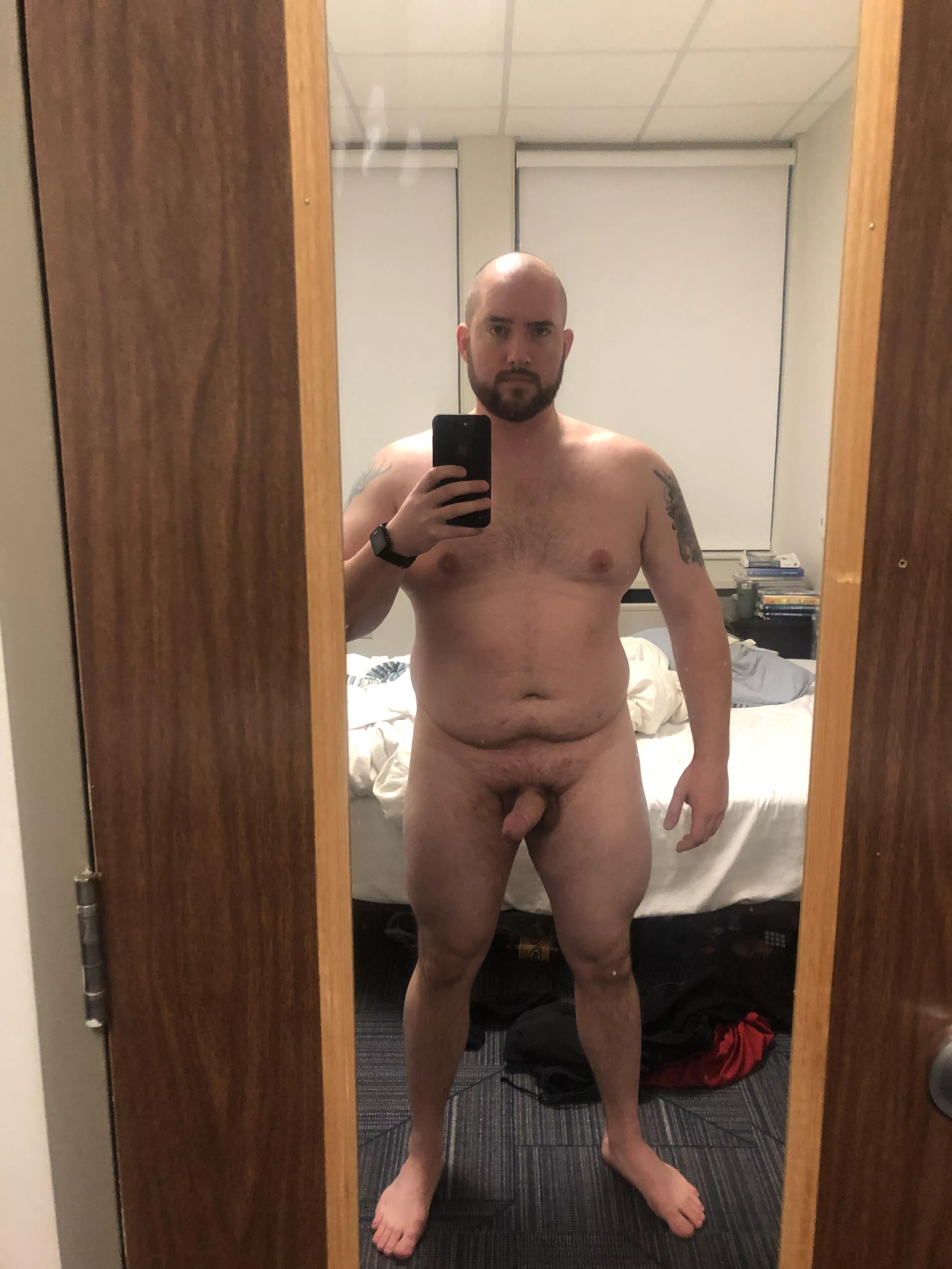 Current weight 225lbs and working on getting down to around 200. Have zero motivation so please help me out 28[m]