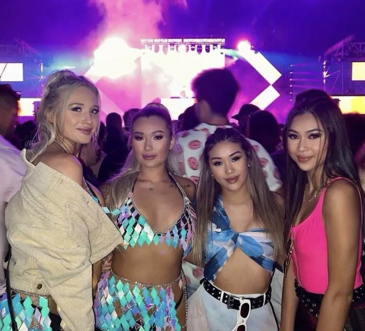 Cute Ladies