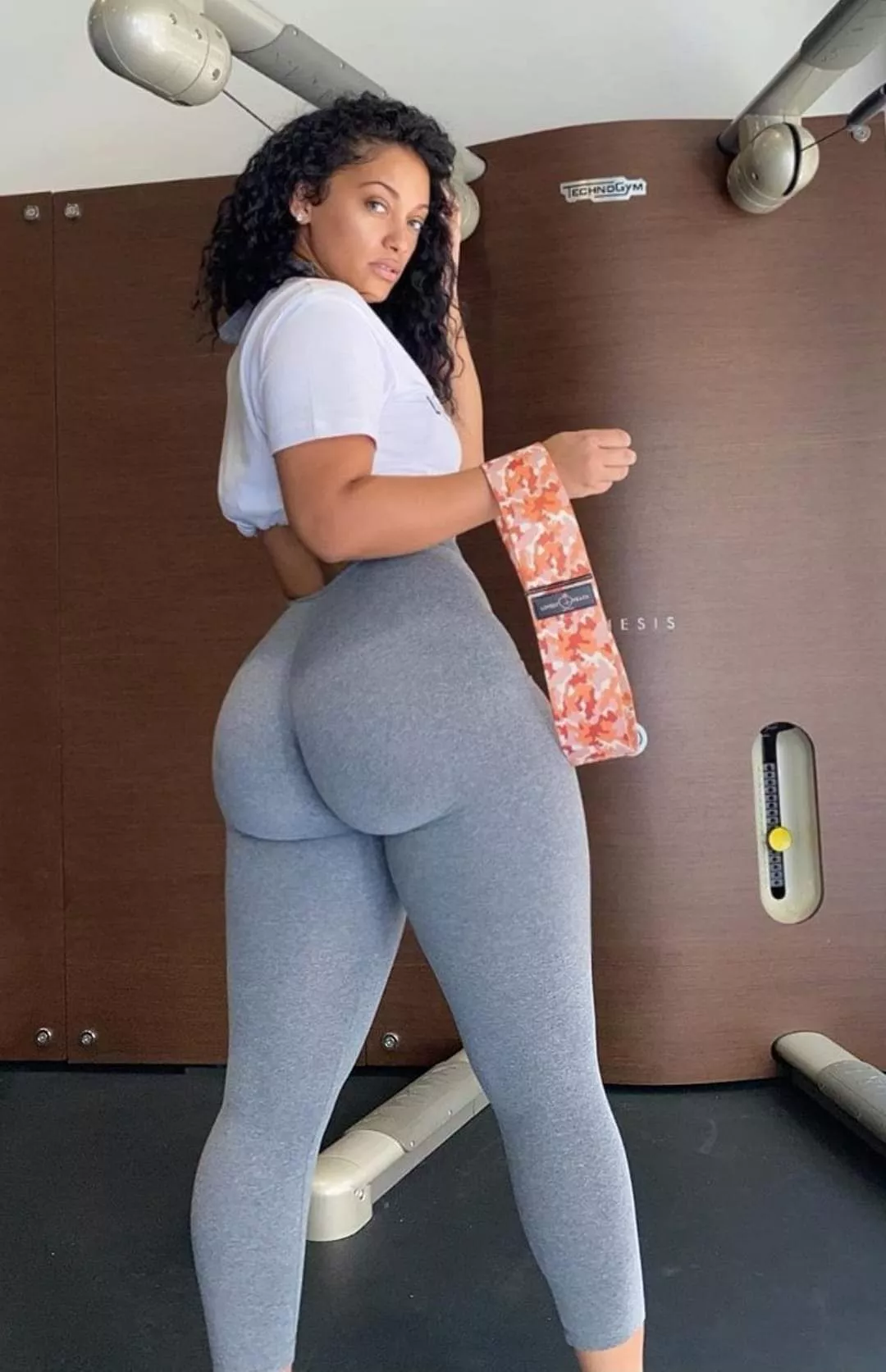 DAYUMMM