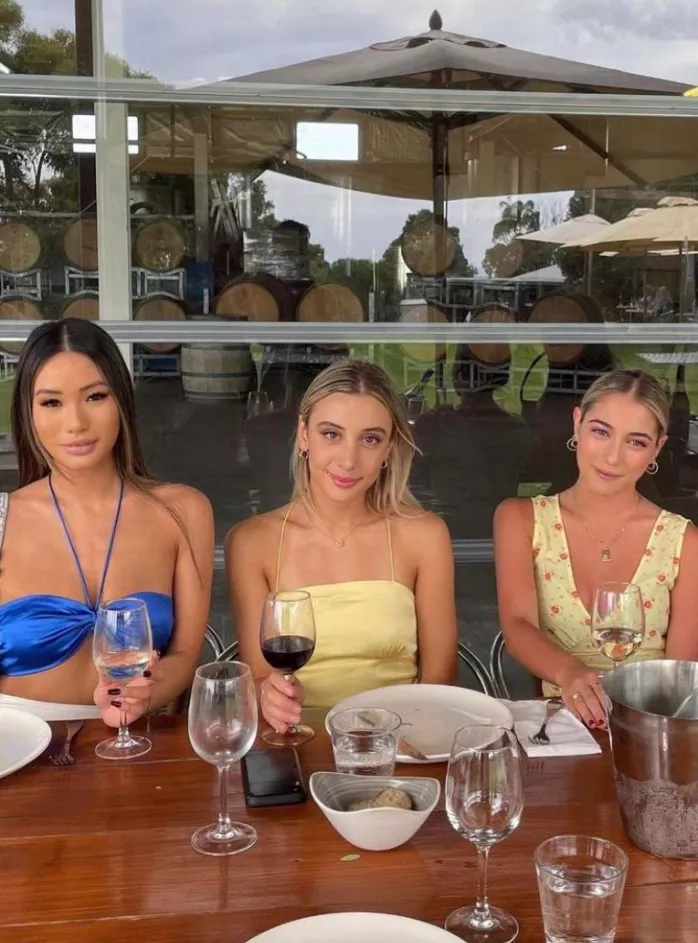 Dining girls
