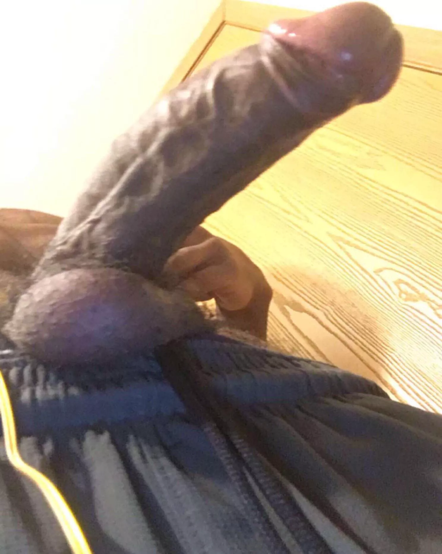 DM ME 🤤