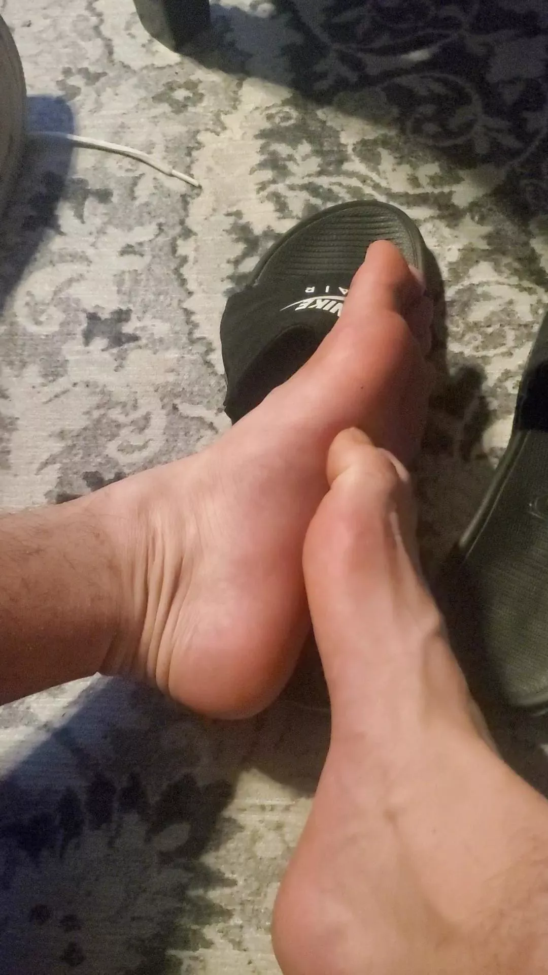 dm me let's chat