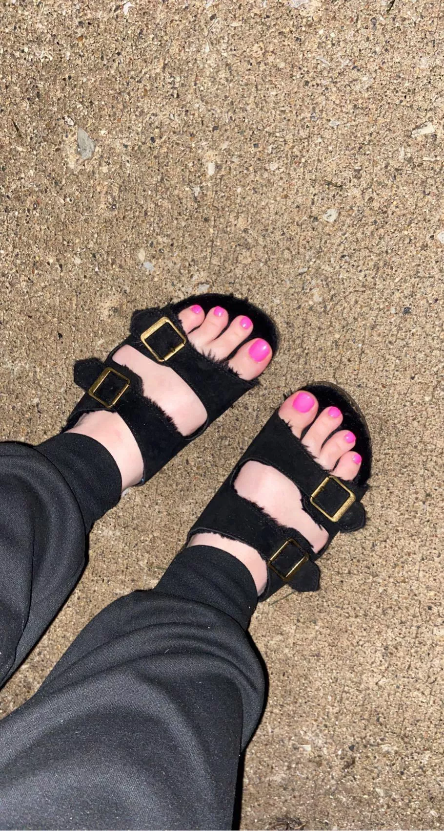 Dm me loves 💖
