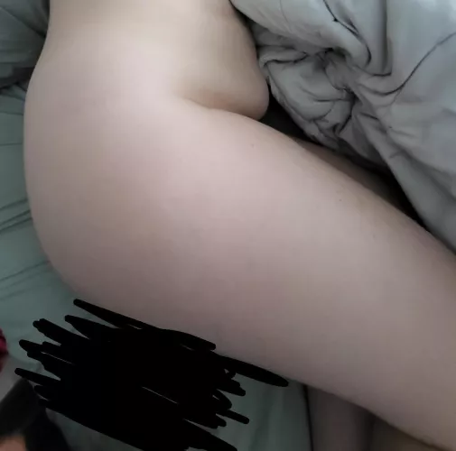 do I belong ? if so drop a 🌼