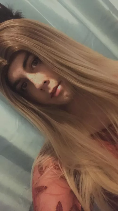 Do I make a good blonde 😅