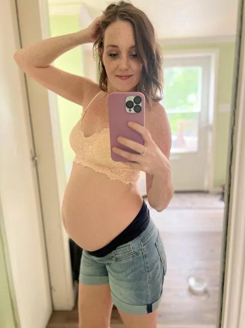 Do I still look cute with a baby bump?