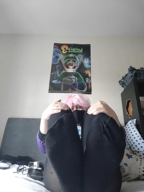 do they look good in these tights ~ there's a little spot for something to come through and fuck em~ 💜