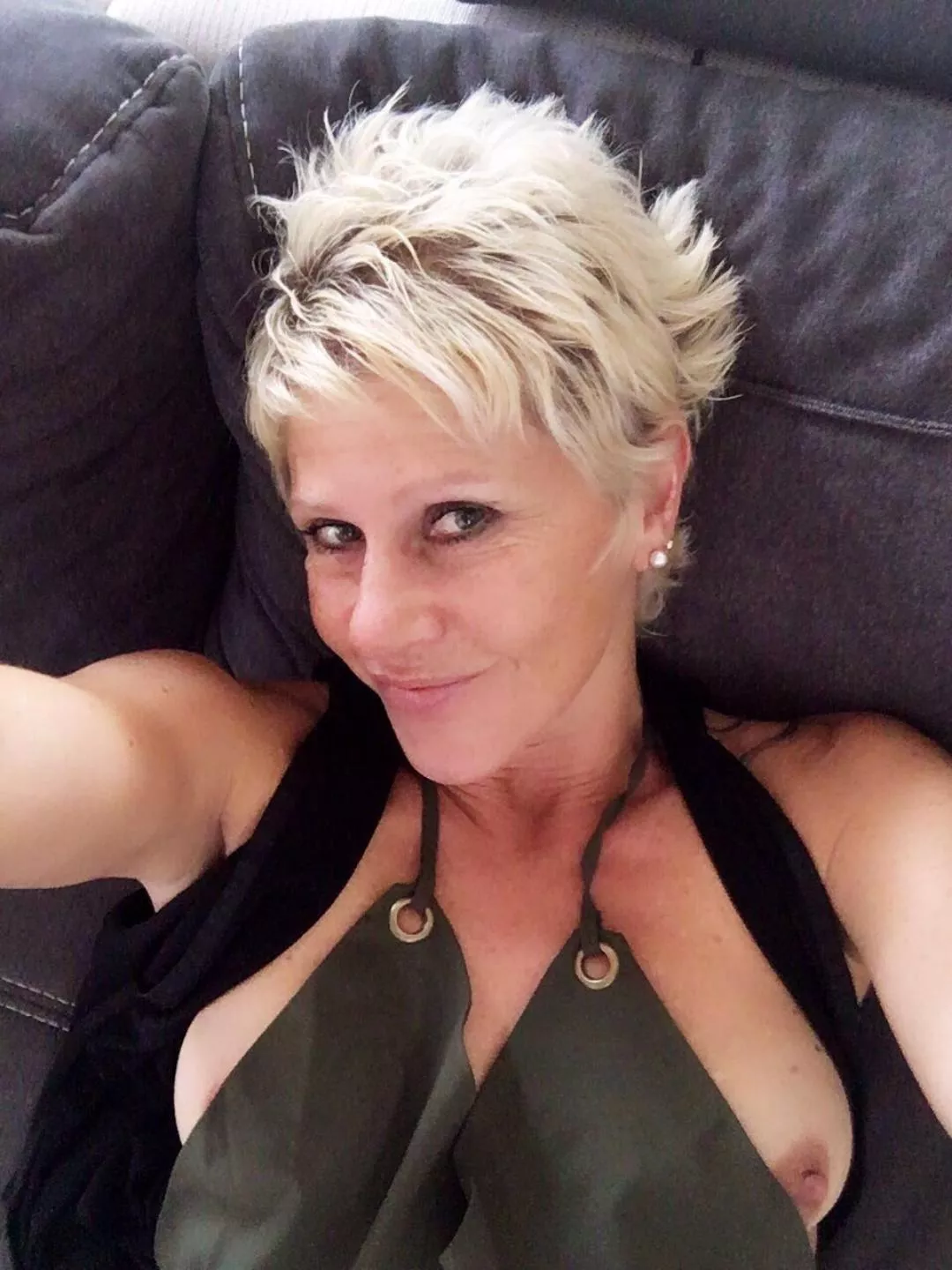 do you enjoy the view? 😊 let me know what you think 🔥 (f52)