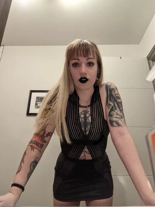 Do you like a blonde Goth?