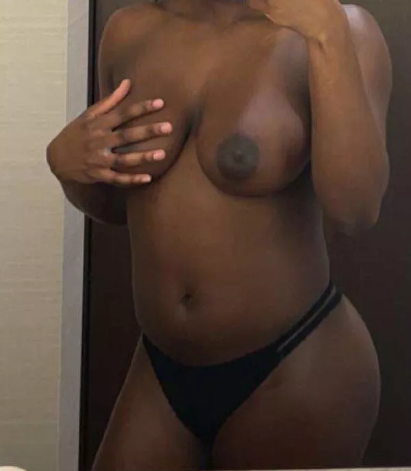 Do you like my mommy milkies 💦🥰