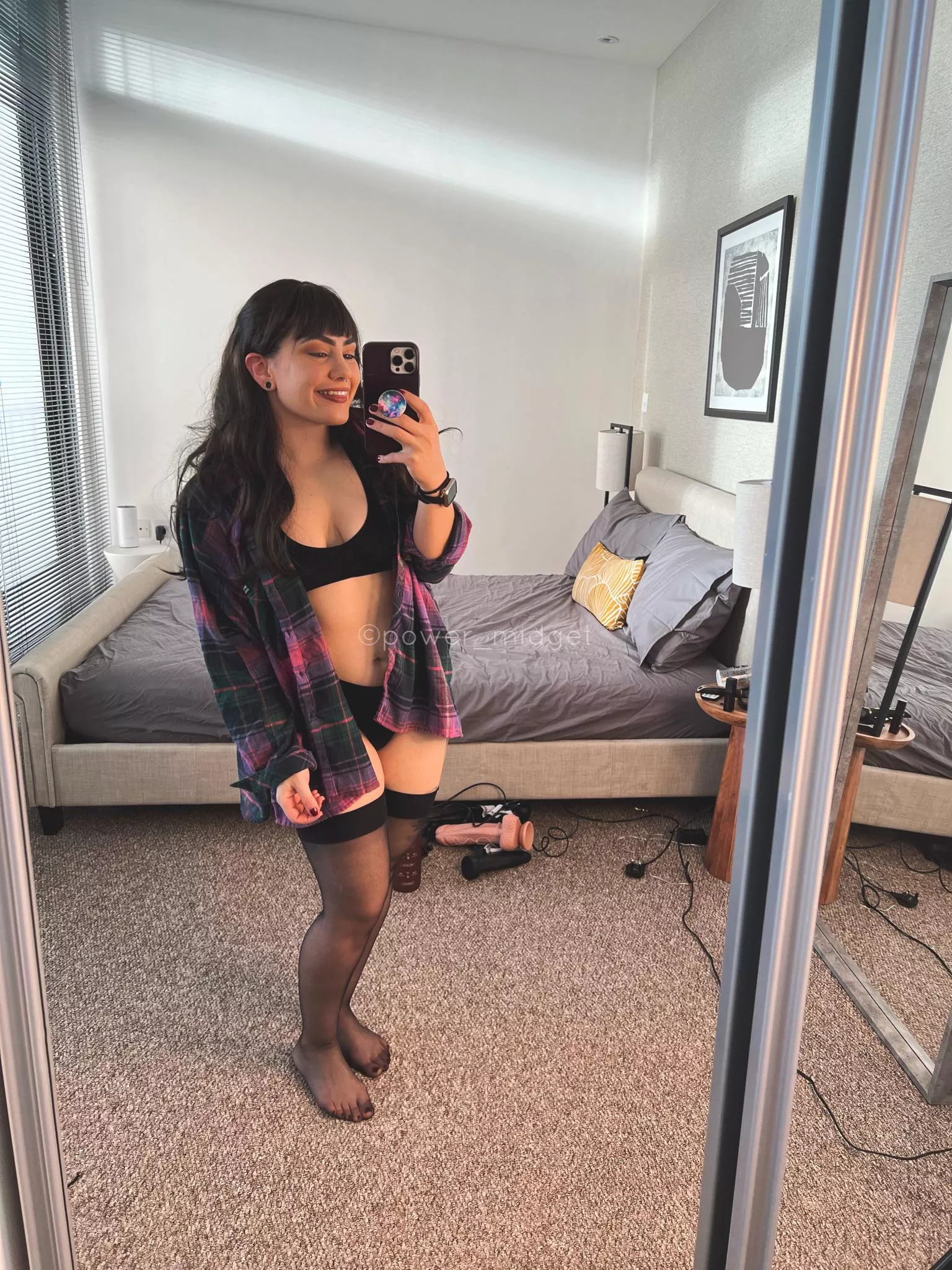 Do you like my thigh highs? 😌