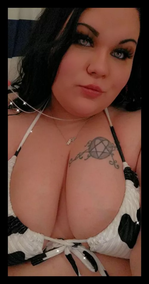 do you love bbw milfs? 🐮 check me out..