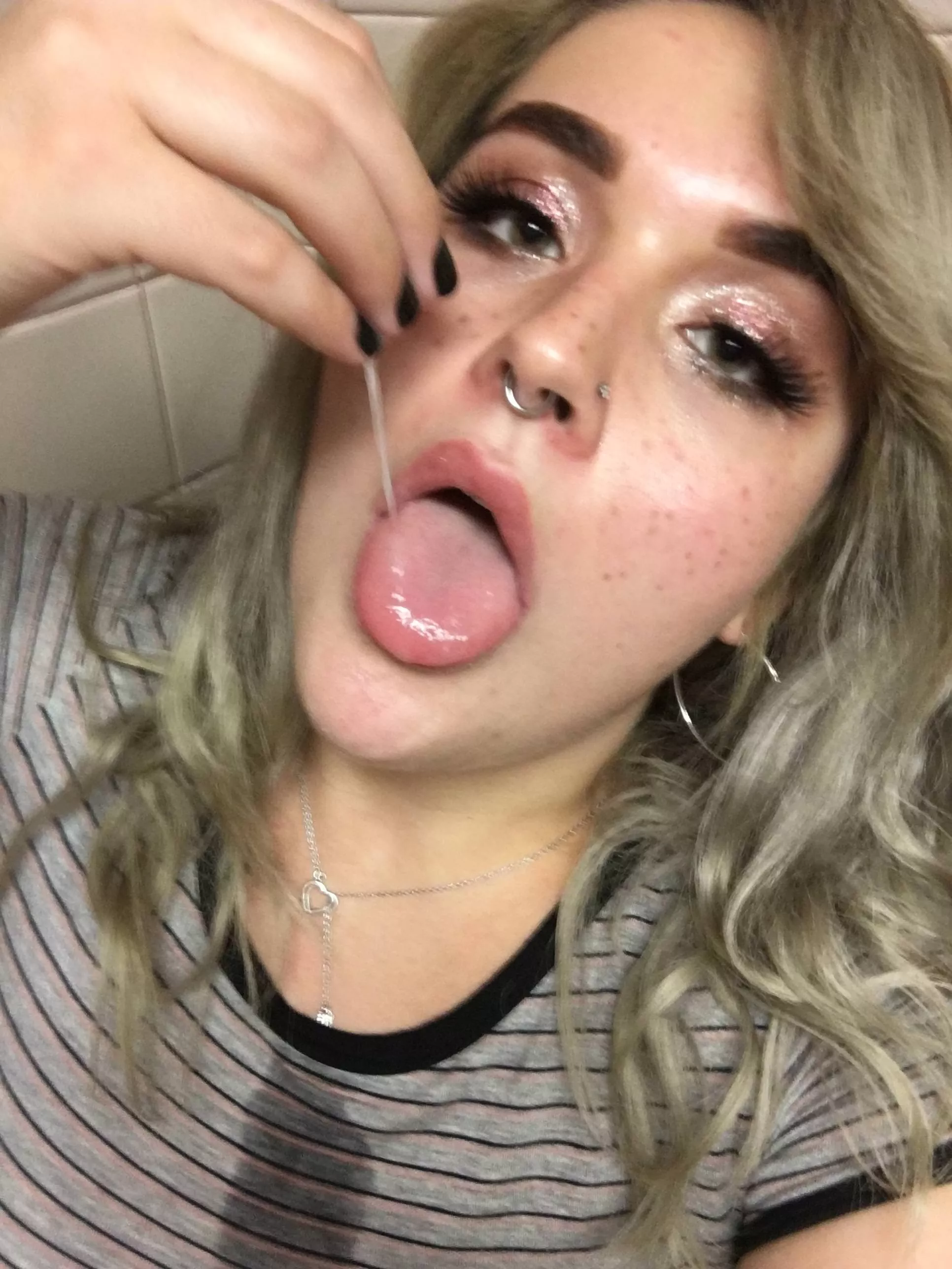 does anyone else elave boring classes to suck & gag on their fingers in the bathroom or is that just me? (OC) does anyone else elave boring classes to suck & gag on their fingers in the bathroom or is that just me? (OC)
