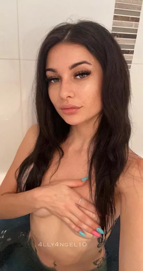 Does anyone else like having a bath when they are super baked or is that just me?