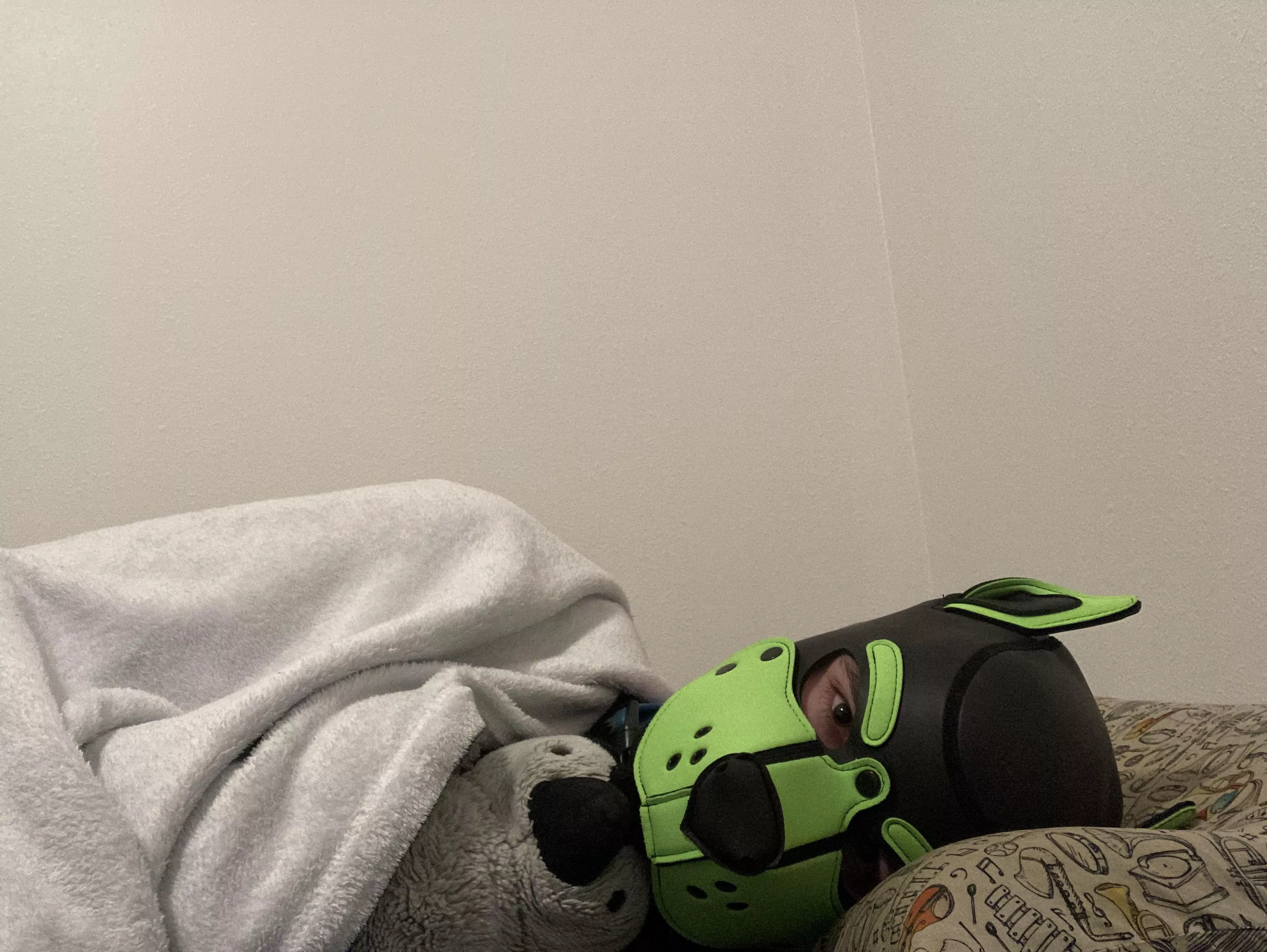 Doggo had a rough day 🥺 but cuddles might help