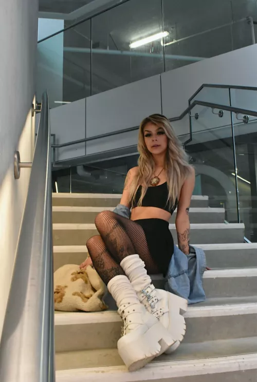 [Domme] FREE for today 🥵😈 cum have some fun 😈💦