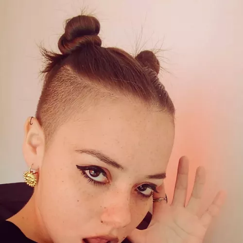 [domme] You know my pulse doesn't shake when I give you what you deserve👹 Eager to meet you and please us! (all virtual and very intense) find me.