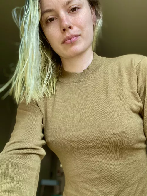 Don’t mind my wrinkled sweater 😅