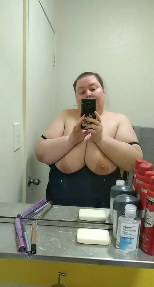 don't really post full pics like this 😅