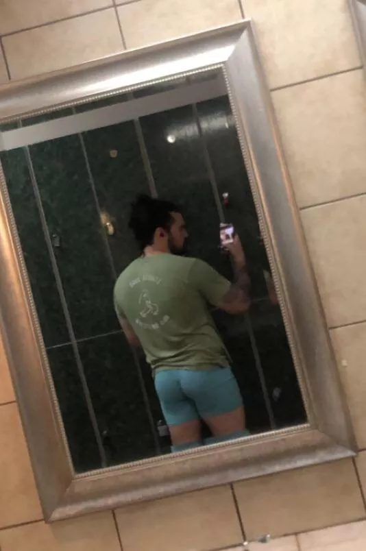 Double cheeked up
