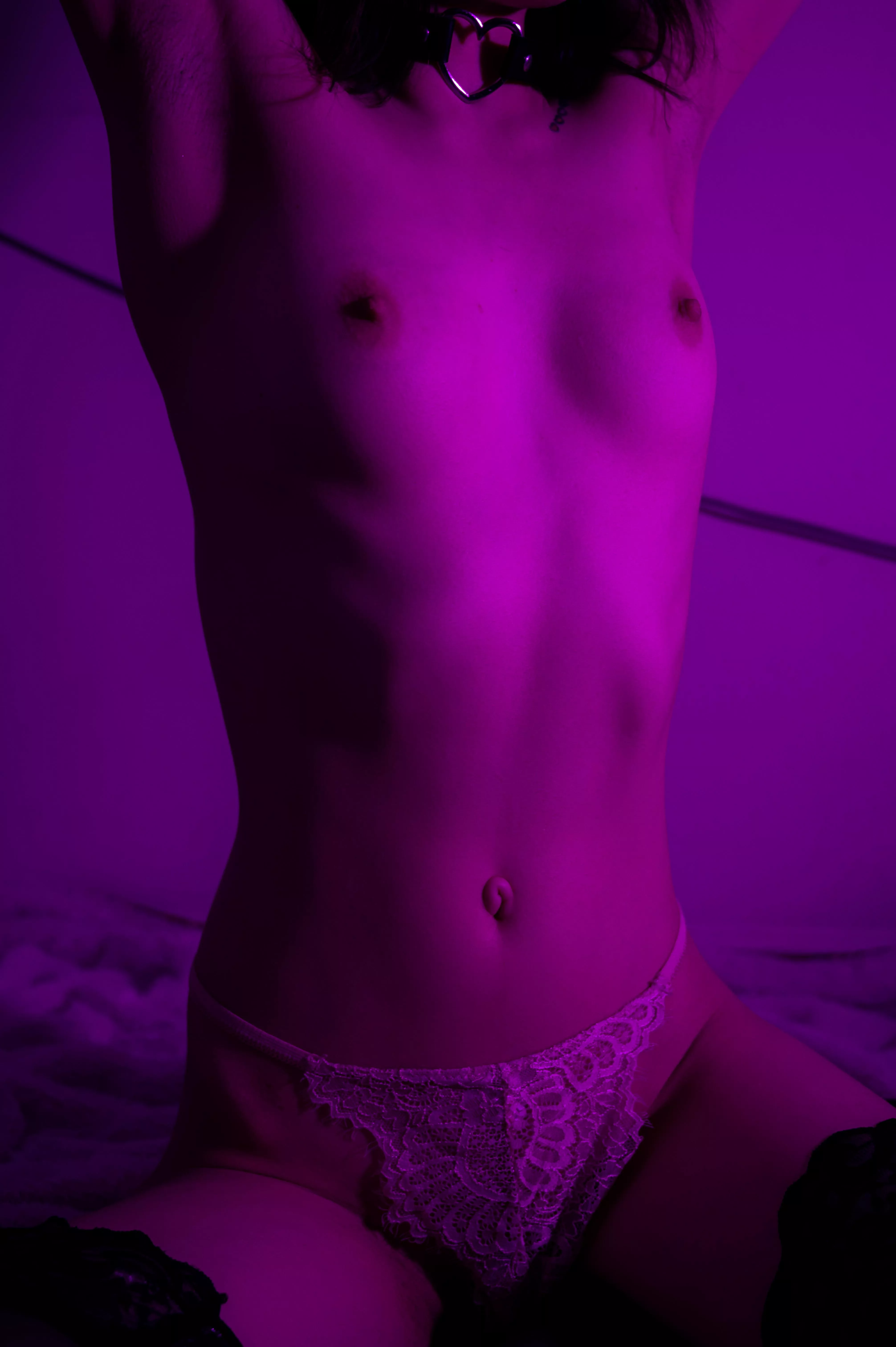 Dramatic armpits