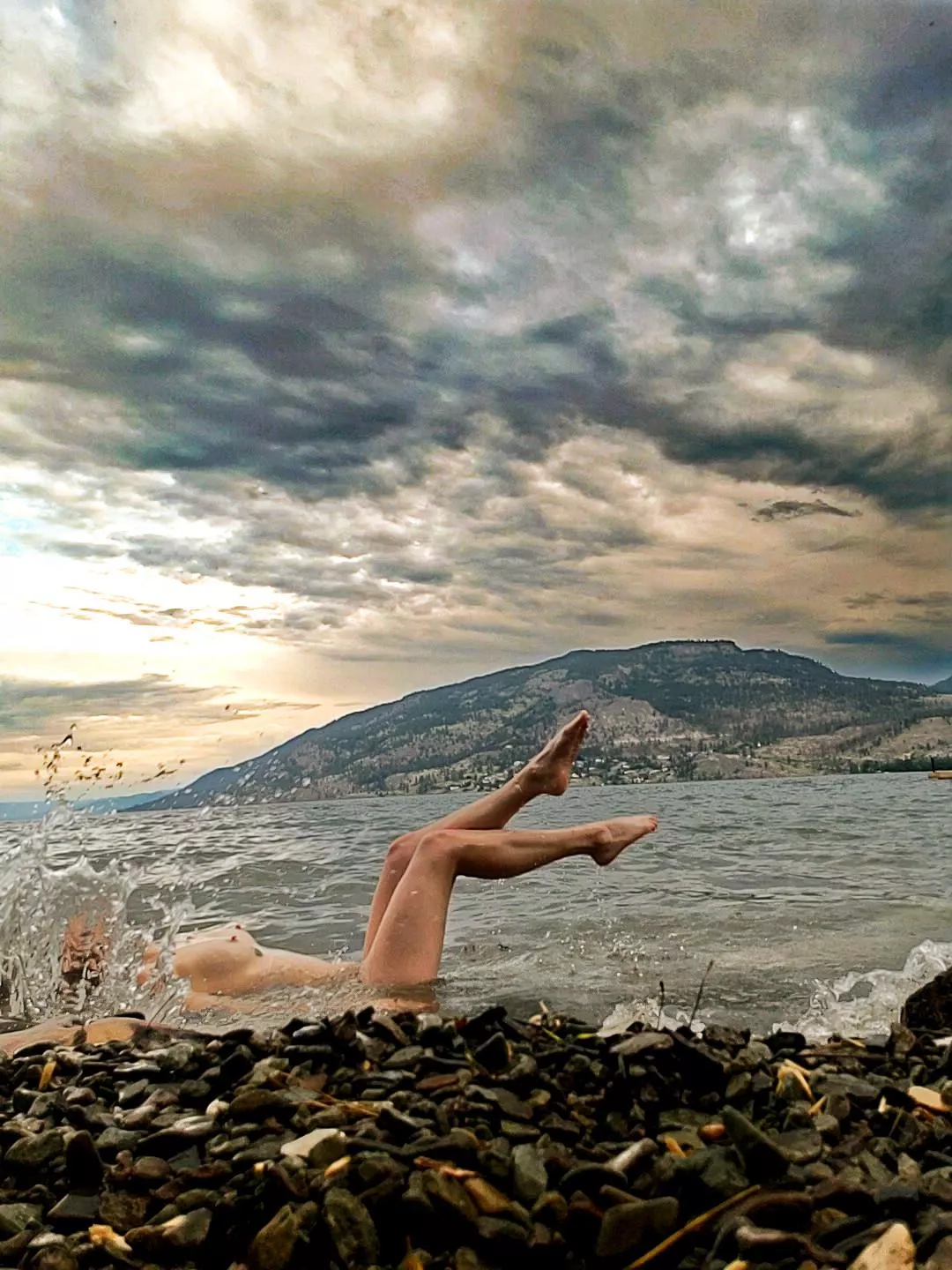 drown me in passion. swallowed a lot of water while trying to get this shot😅 happy with the result but do wanna try and recreate it this summer. drown me in passion. swallowed a lot of water while trying to get this shot😅 happy with the result but do wanna try and recreate it this summer.