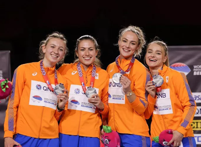 Dutch 4x400 Team (Femke Bol, Eveline Saalberg, Lieke Klaver & Lisanne de Witte) Celebrate Silver Medal at World Indoors