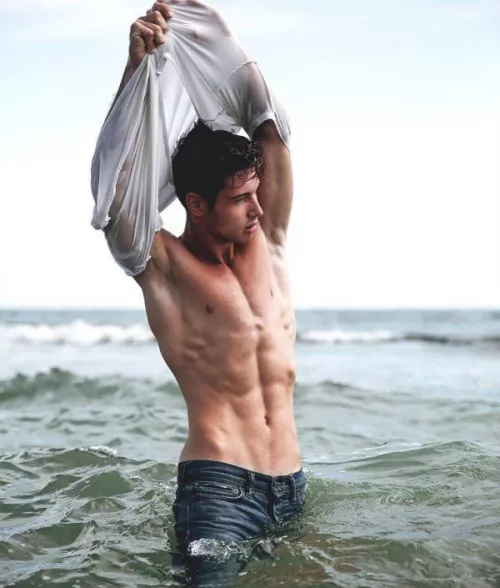 “Eduardo Moreno” …