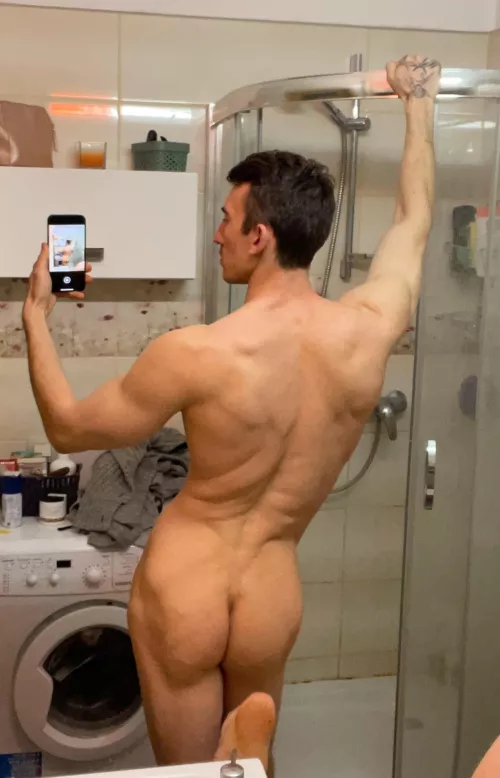 Eelastic and tight😜