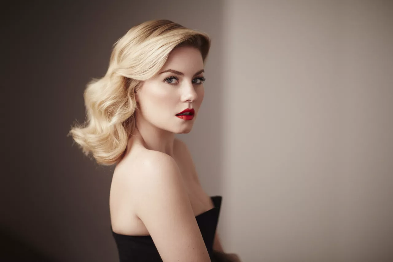 Elisha Cuthbert