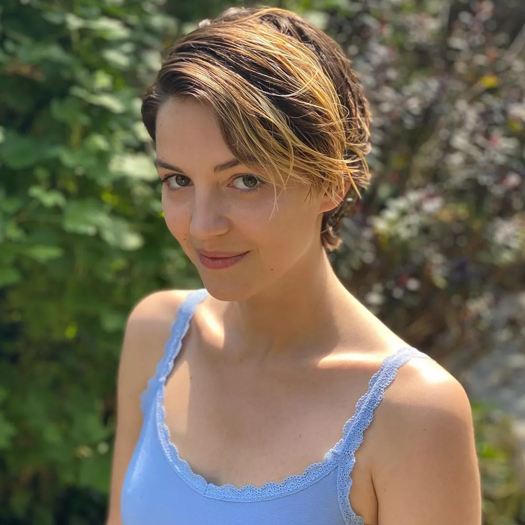Ella Hunt