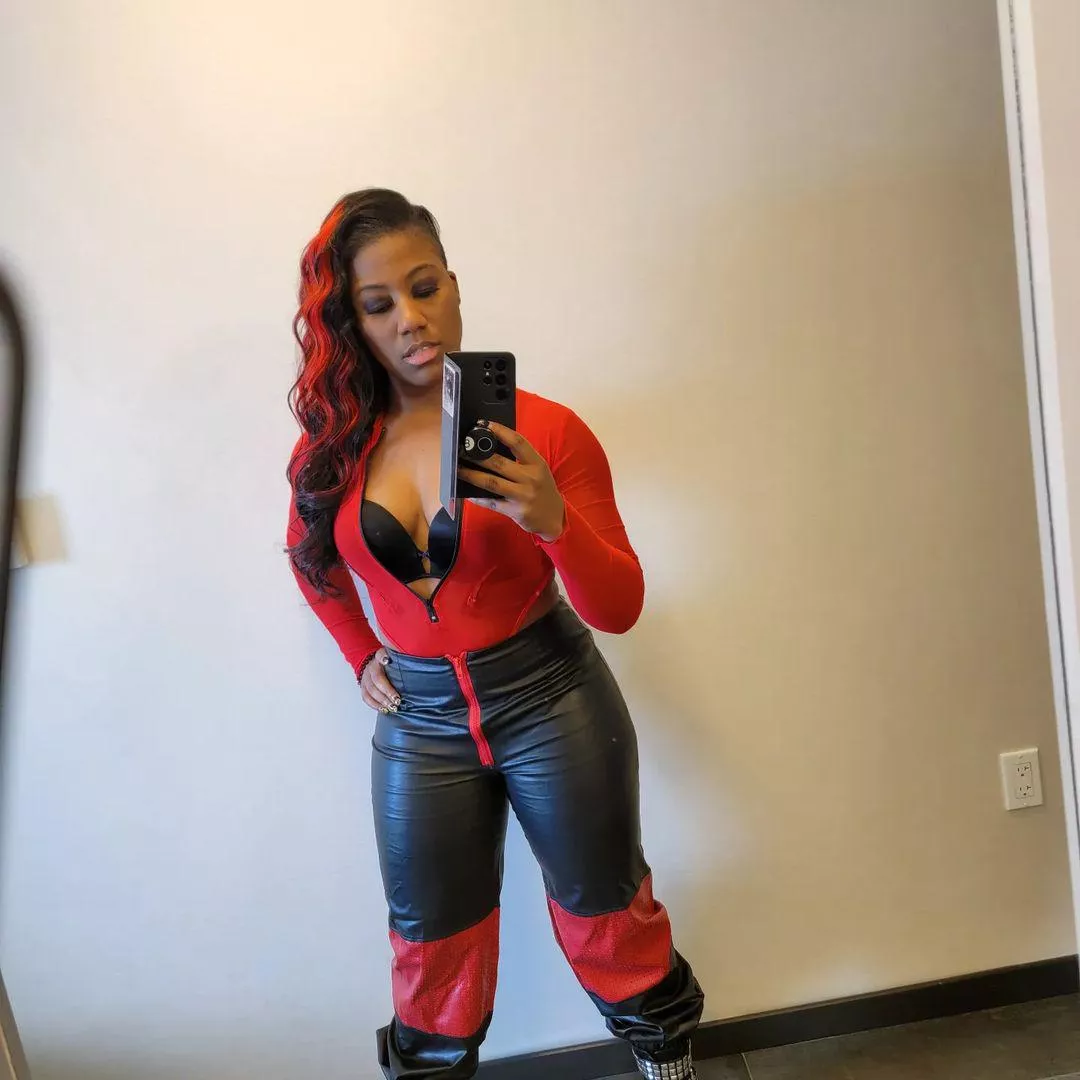 Ember Moon/Athena