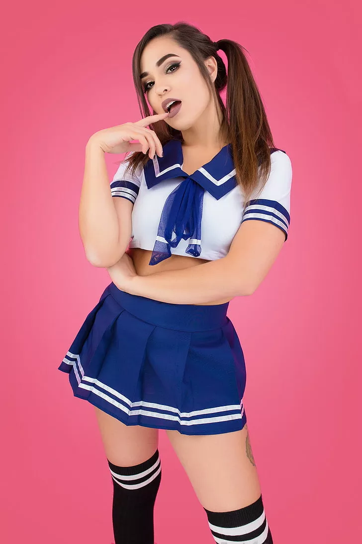 Emily Leon