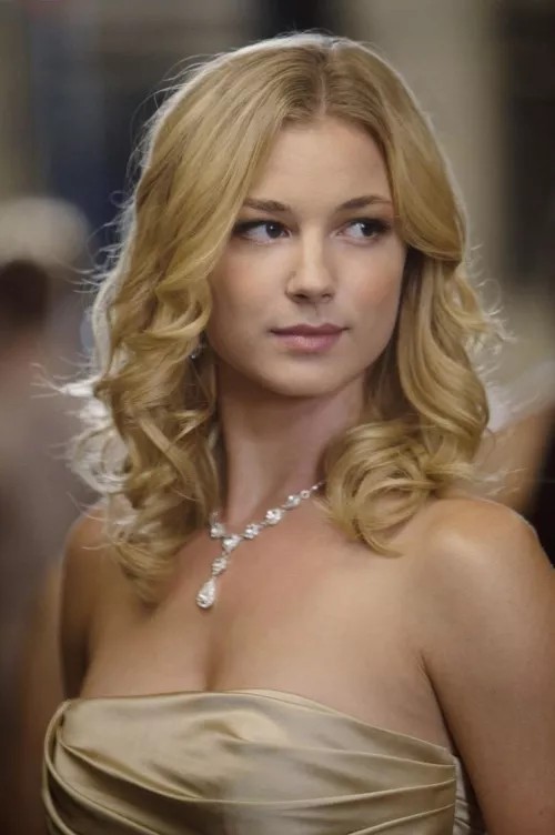 Emily VanCamp