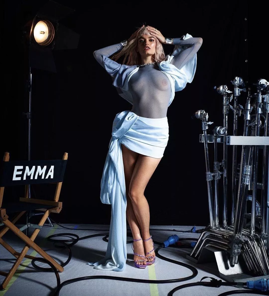 Emma Mackey