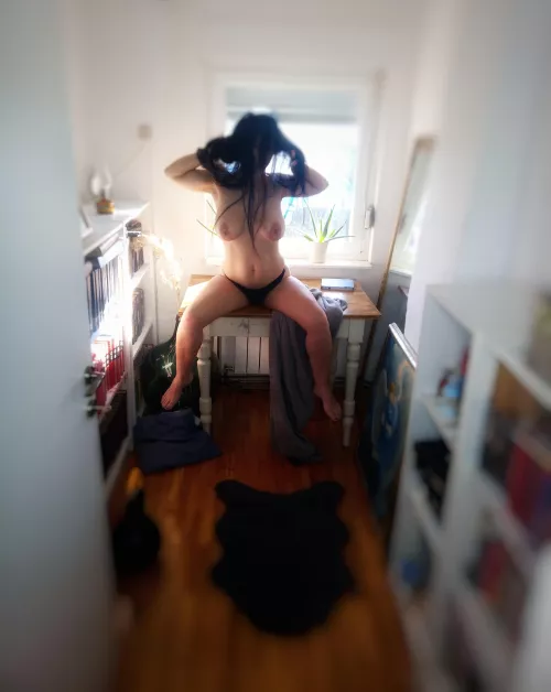 Enjoy the titty Tuesday | check the comments 💋