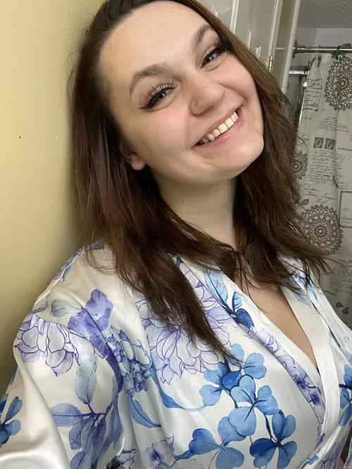 Everyone is asleep but I’m too horny to sleep!