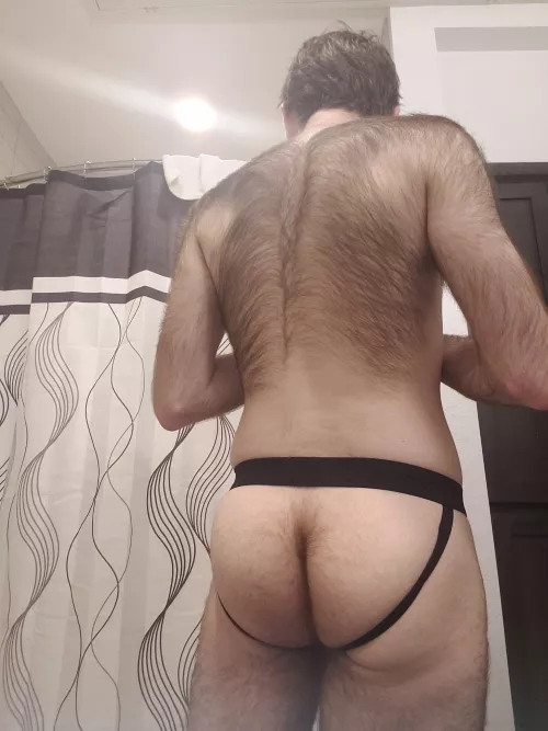 Everyone on here is looking for a place to put their otter cocks...