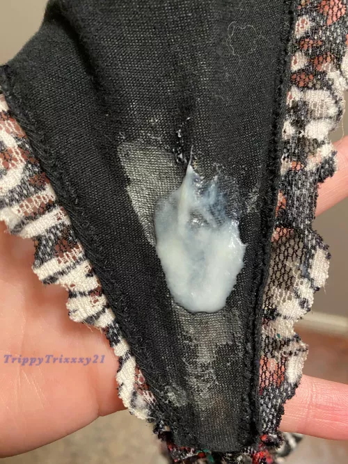 [f] delicious , creamy , treat awaiting for your taste buds 😉💦