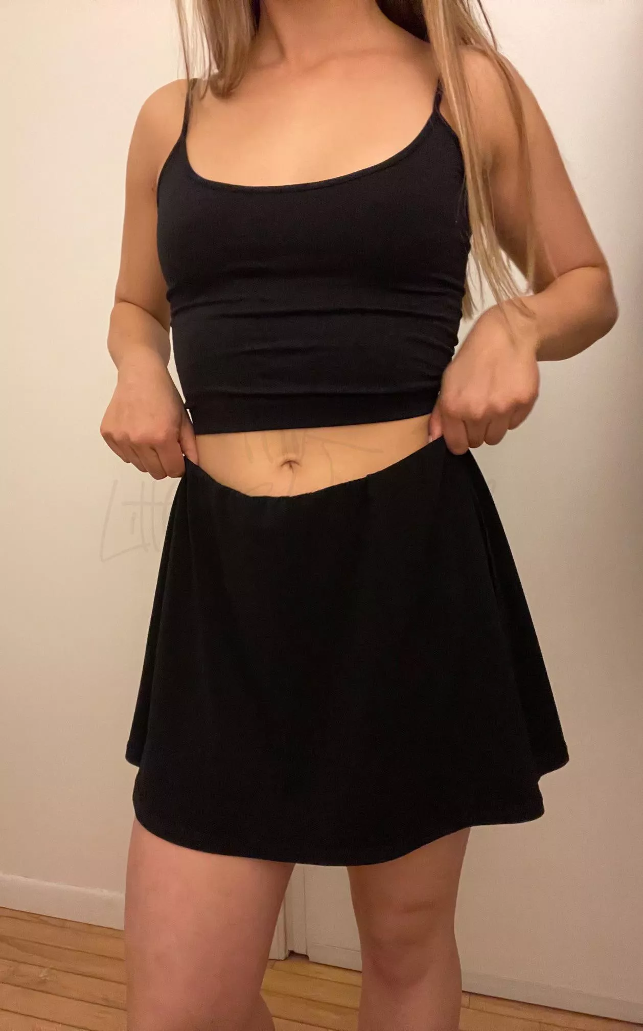 [F] hi boys ;)